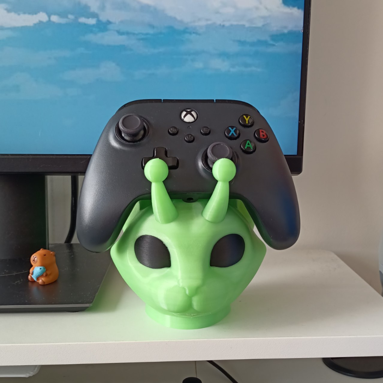 Alien Cat Controller Stand