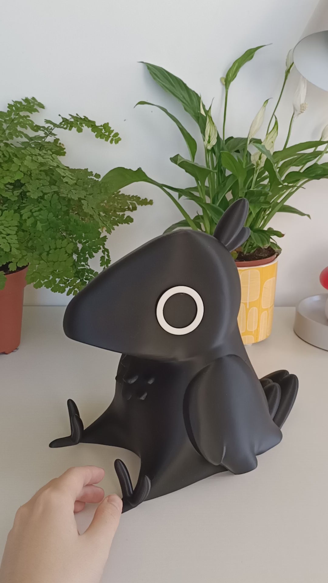 Black Bird Headphones Stand